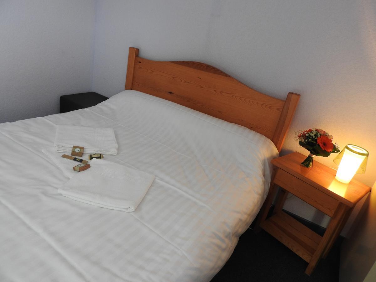Aux Globe-Trotters Hotel Мюра Екстериор снимка