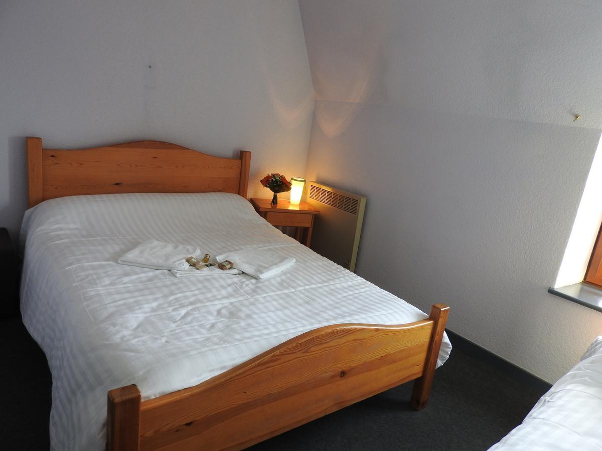 Aux Globe-Trotters Hotel Мюра Екстериор снимка